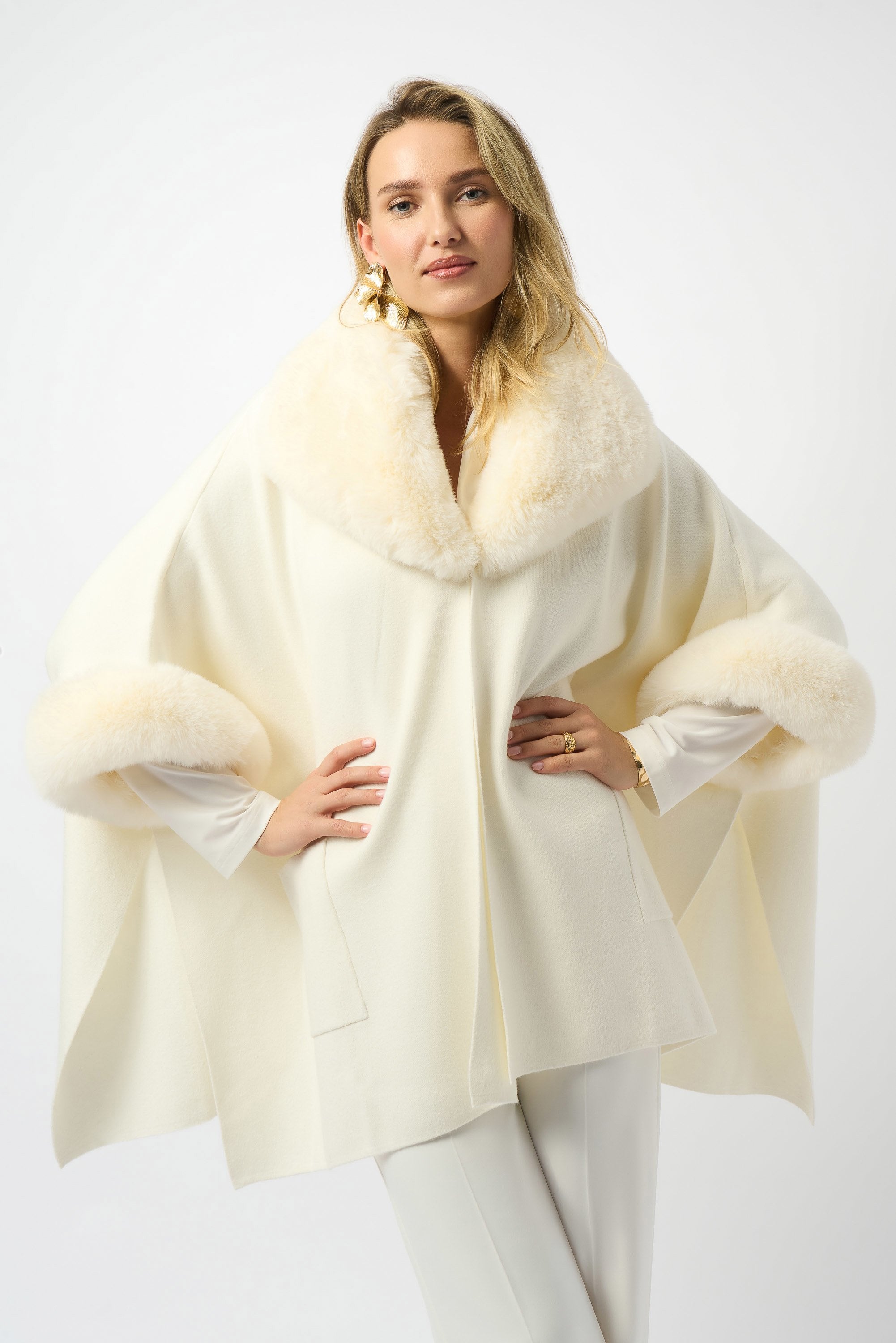 BRUSHED JACQUARD AND FAUX FUR CAPE