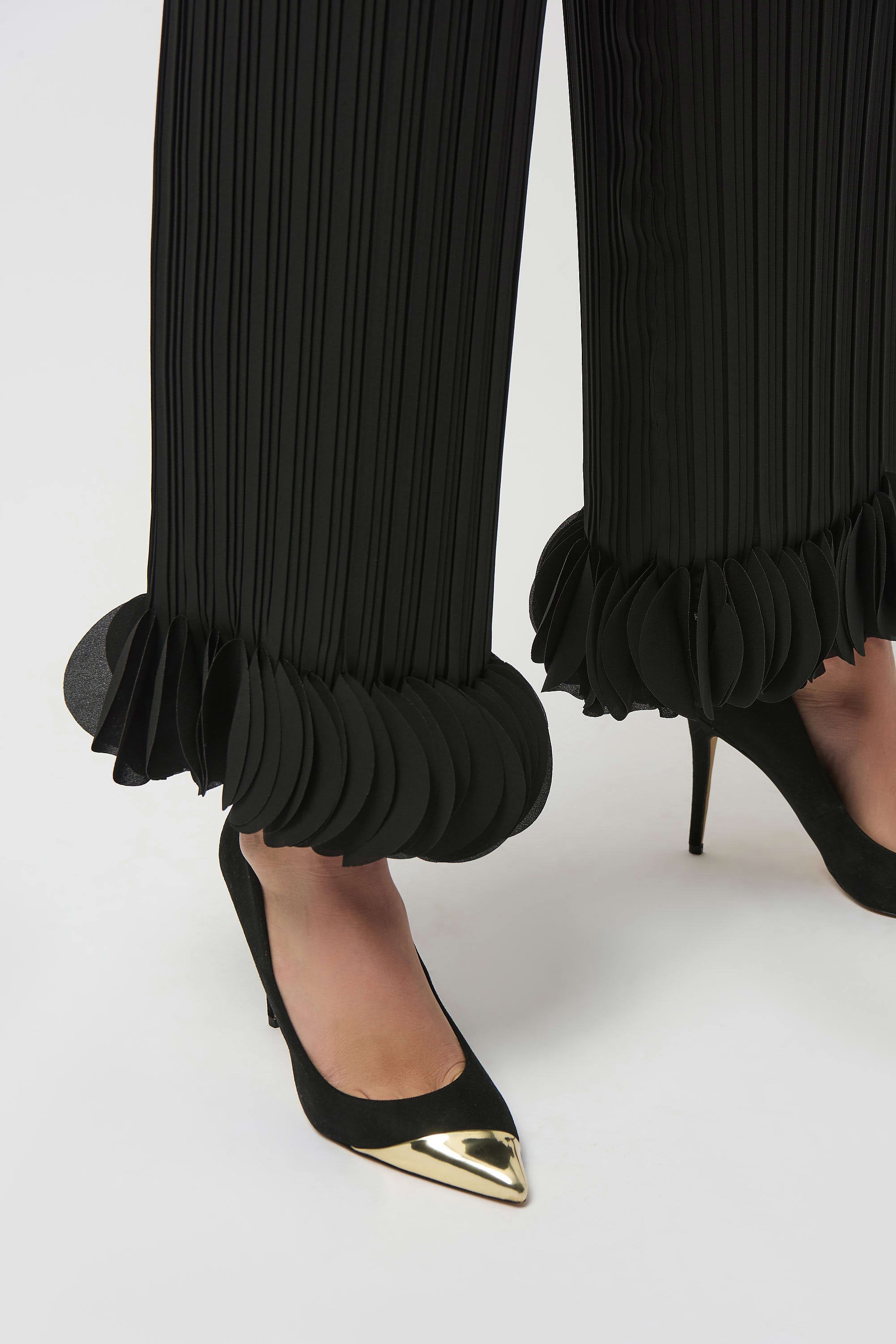 GEORGETTE WIDE LEG PLEATED PANT