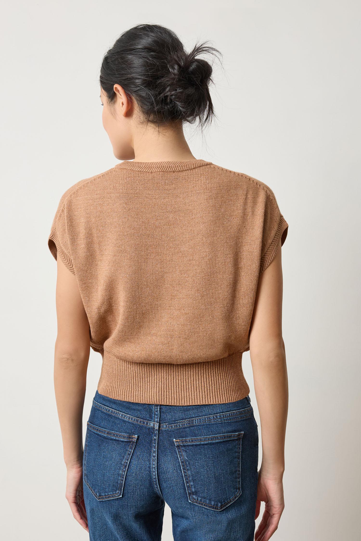 WEDGE SWEATER