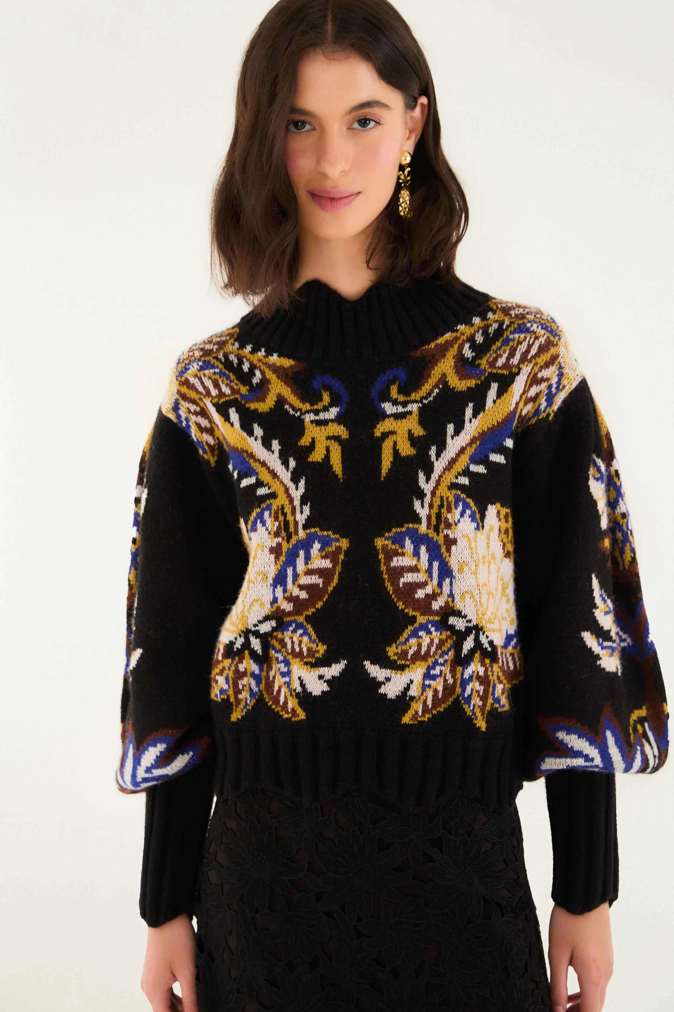 KNIT SWEATER