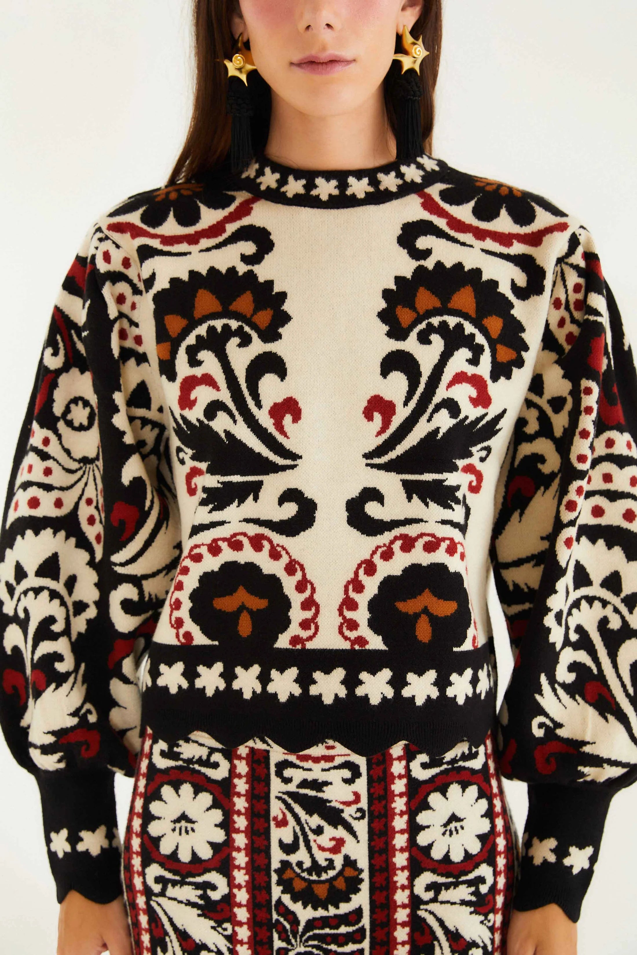 KNIT SWEATER