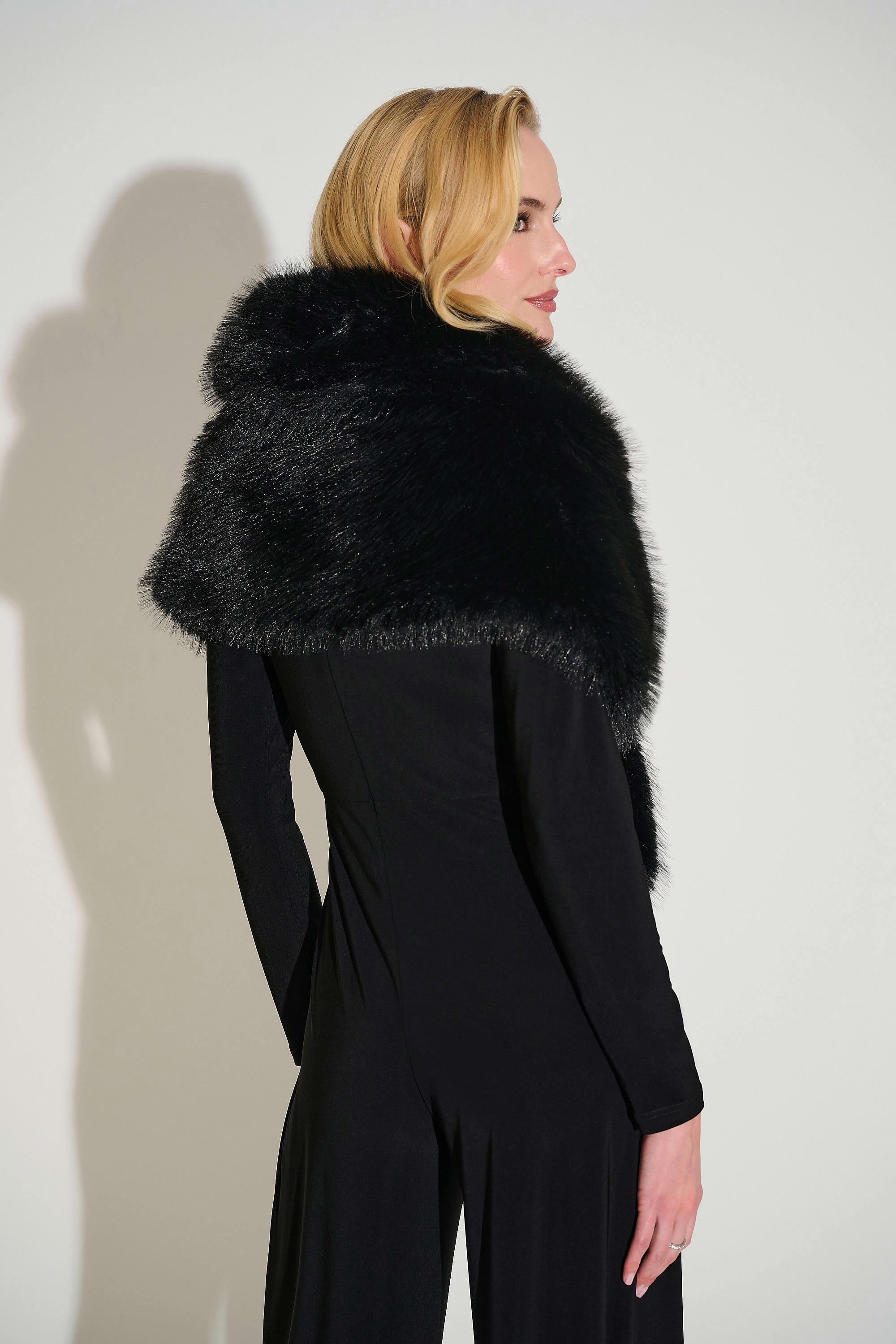 FUR WRAP