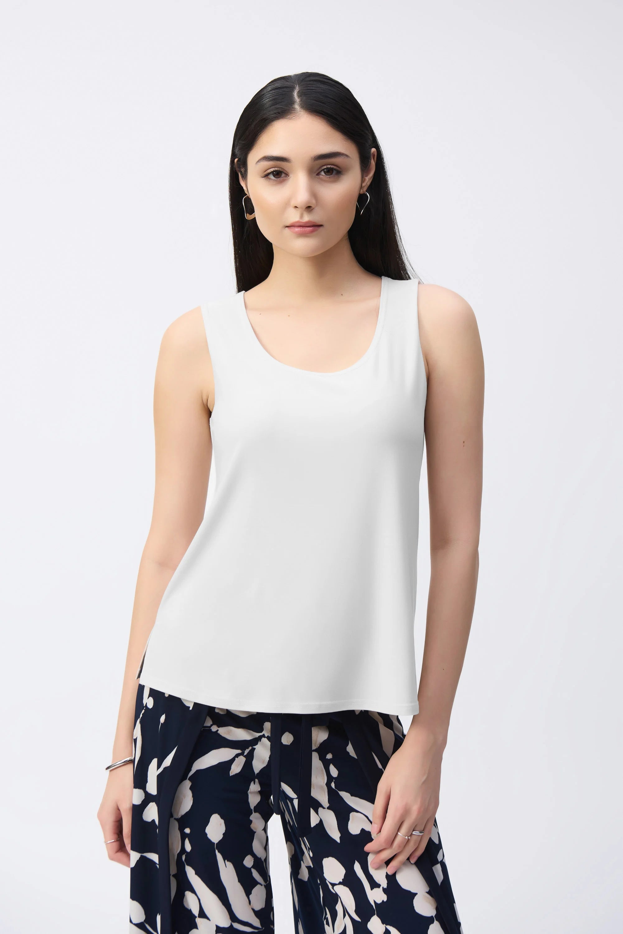 SCOOP NECK CAMISOLE