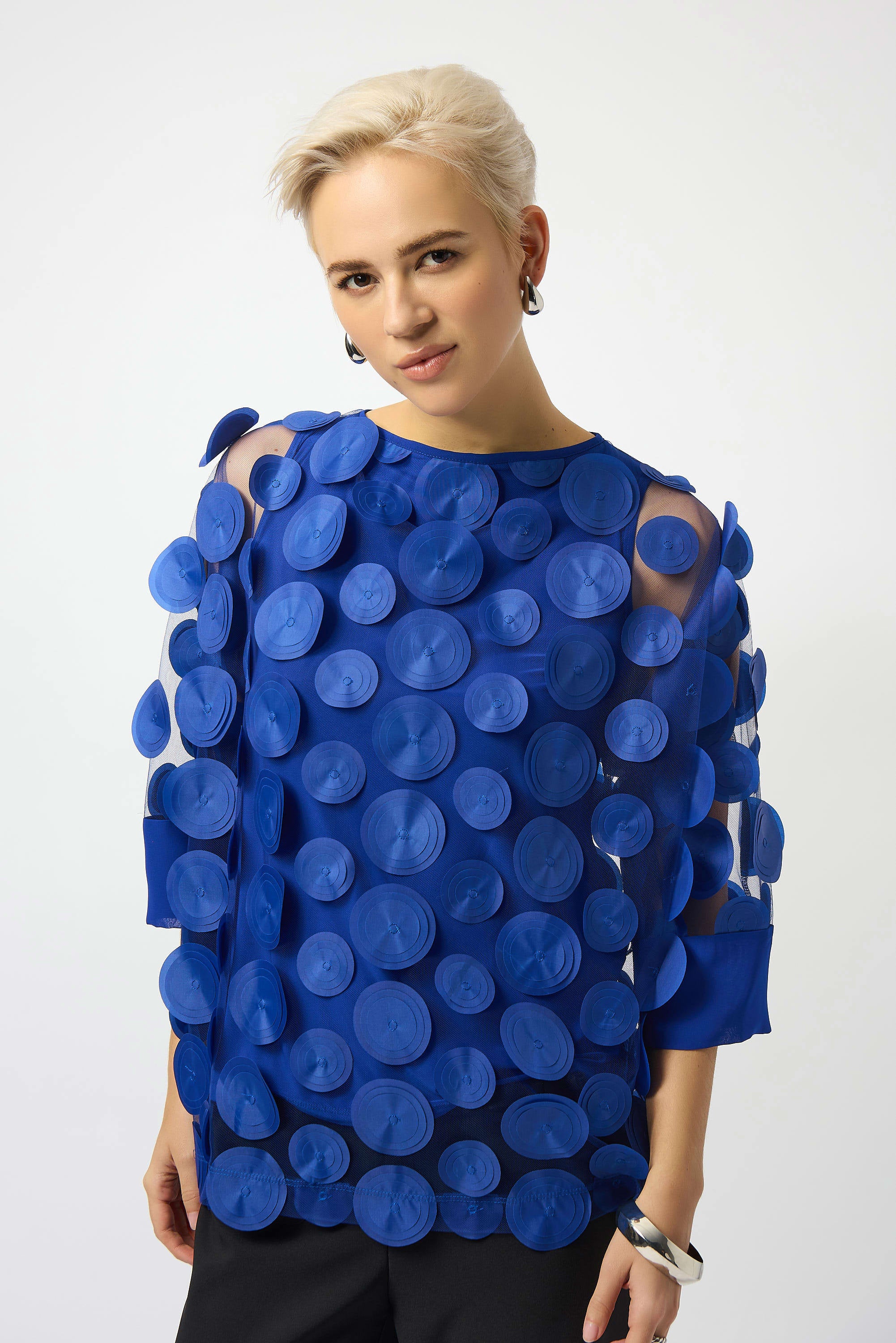 3D EMBROIDERED MESH TUNIC