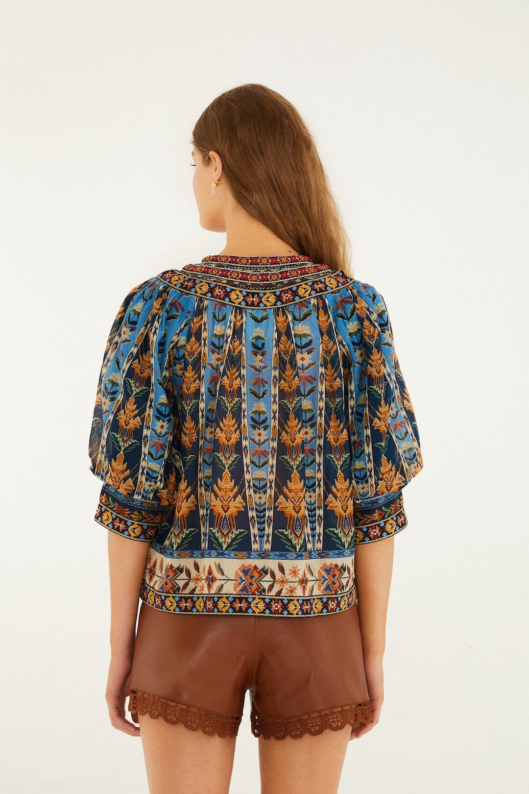 EMBROIDERED BLOUSE