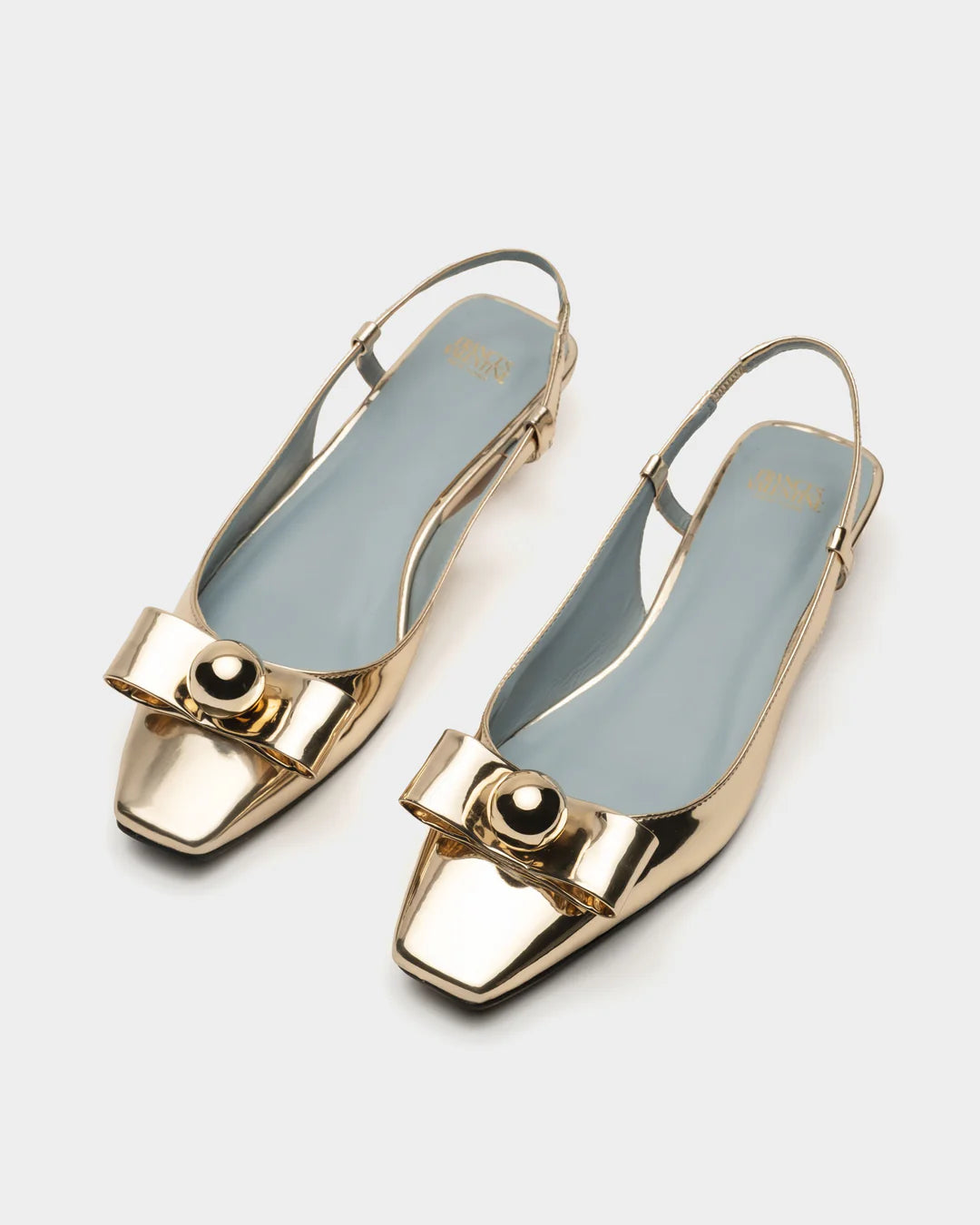 AUBREY SLINGBACK FLAT PLATINO