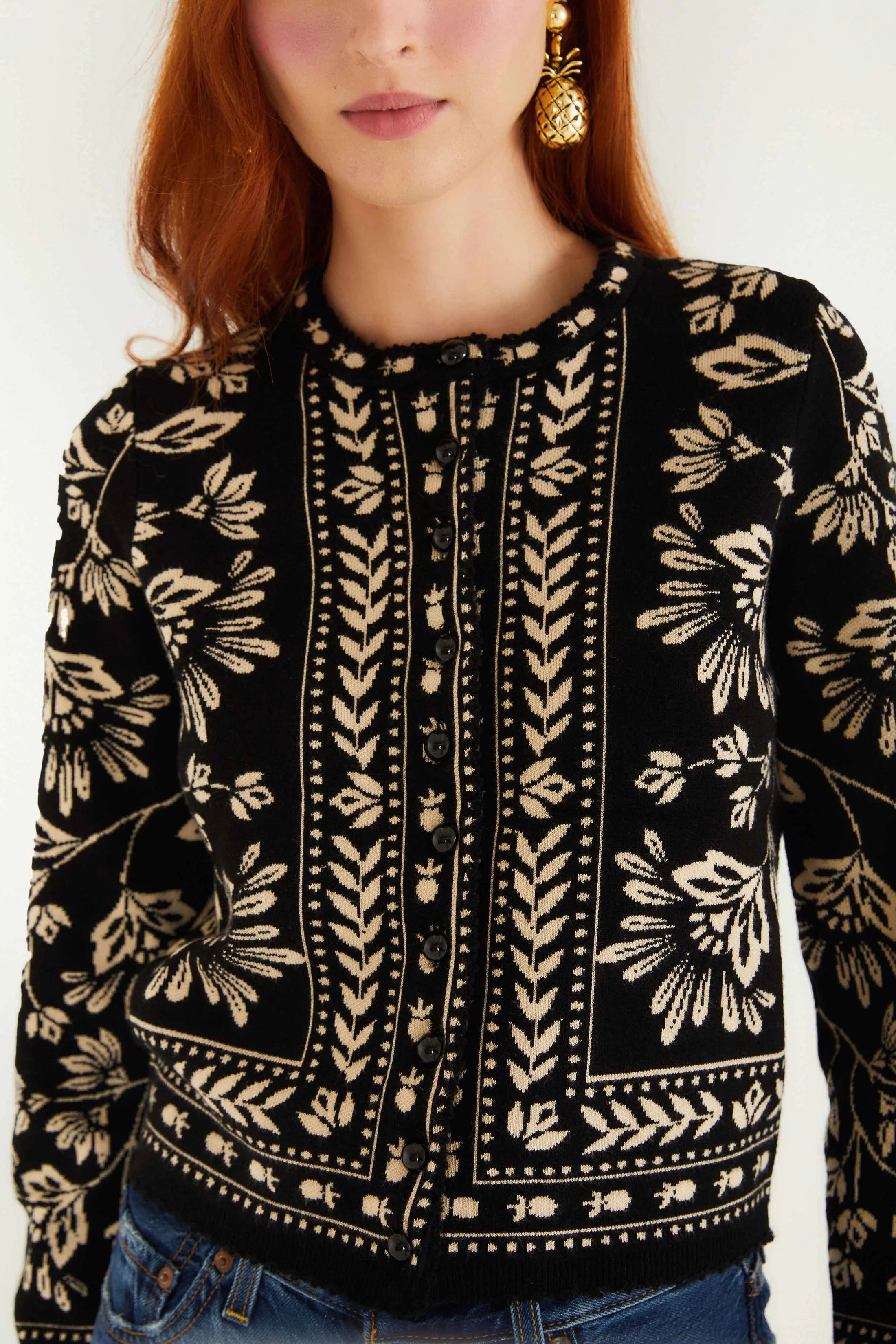 KNIT CARDIGAN